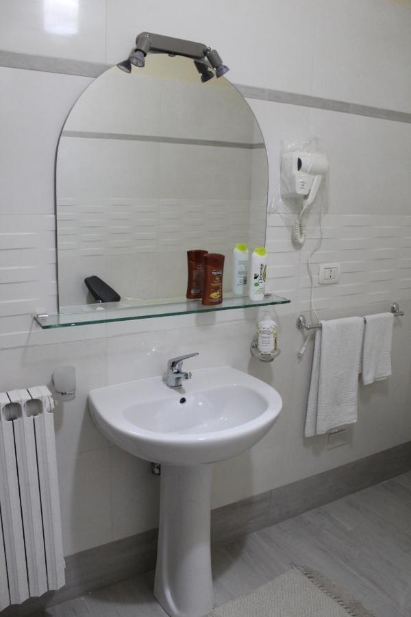 Il Sole Di Puglia B&B Lizzano  Exterior foto